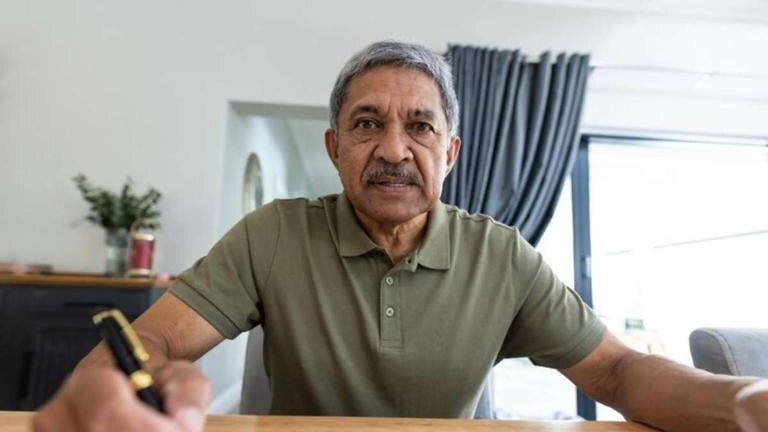 ¿Cuándo se entrega la nueva tarjeta de pago de la Pensión Hombres Bienestar 2025?