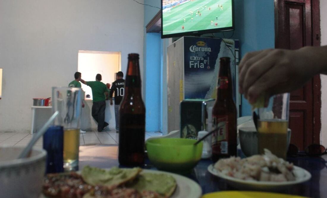 En el Centro Histórico de Puebla existen varios botaneros de ambiente familiar | Foto: Agencia Es Imagen para El Universal Puebla