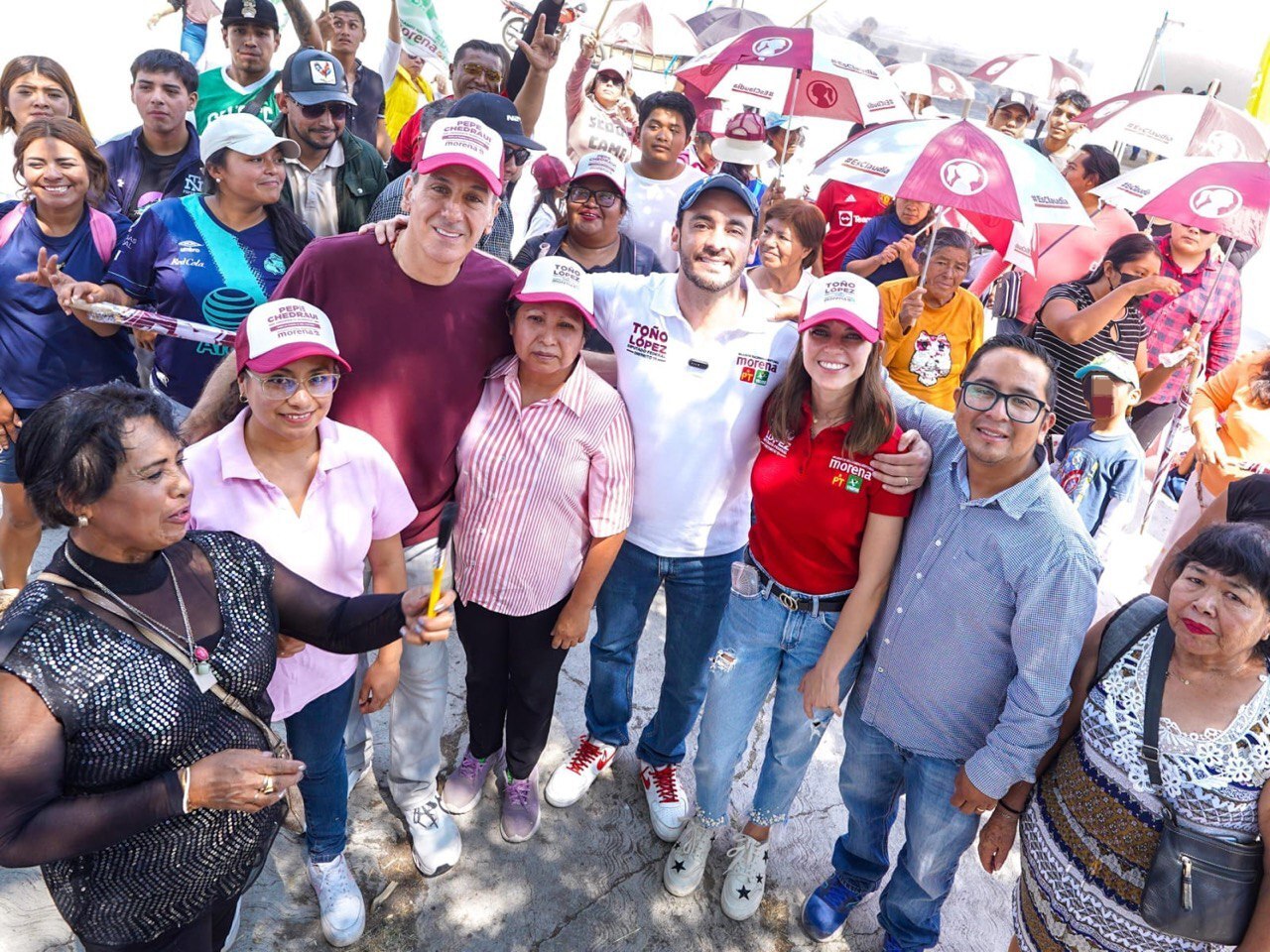 El candidato Pepe Chedraui fue invitado a una jornada de limpieza / Foto: Especial