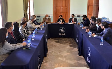 BUAP refrenda compromiso de acreditar programas educativos