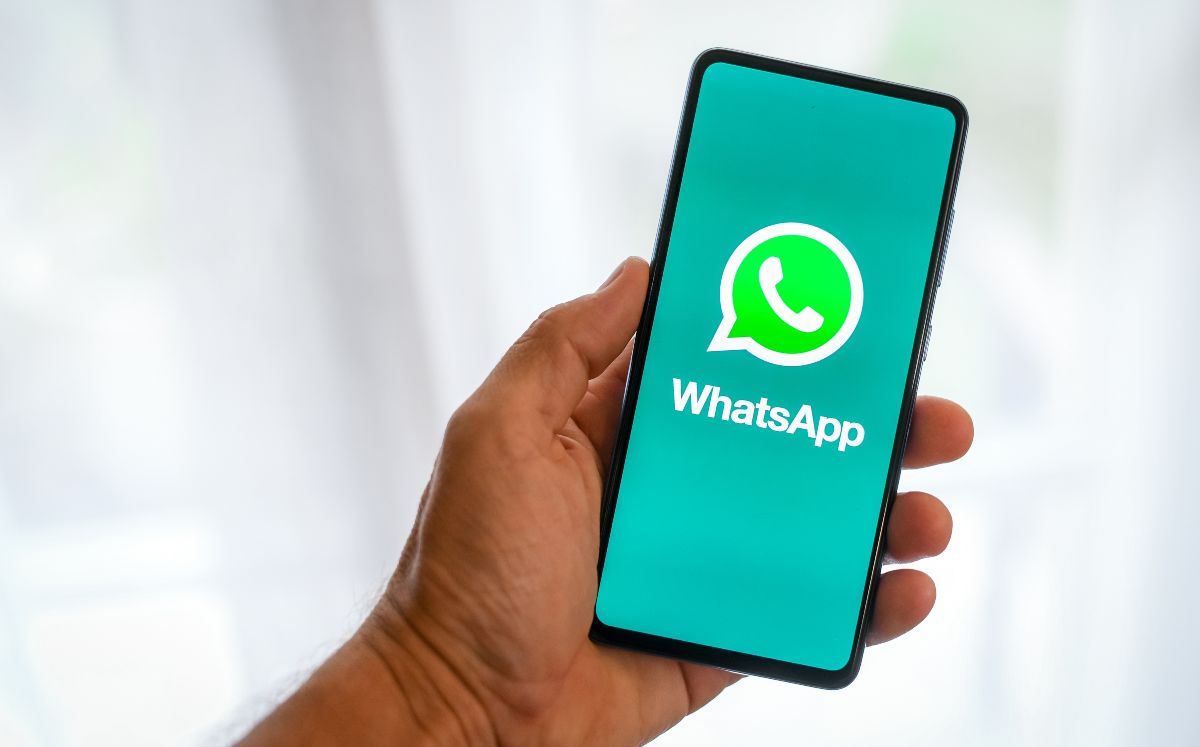 Meta está implementando cambios significativos en sus redes sociales, Instagram y Facebook, y WhatsApp también está experimentando una actualización importante. 

Foto: Producción El Universal Puebla