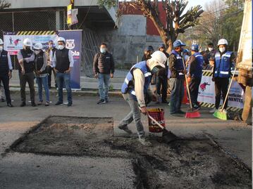  Baches en Puebla: 60% de calles de la ciudad en mal estado 