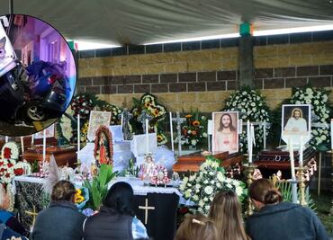 Dan último adiós a familia asesinada por conductor ebrio en Coronango