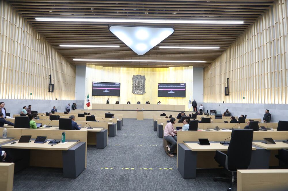 Foto: Congreso del Estado de Puebla    I    Congreso de Puebla aprueba reforma para crear figura de diputado migrante