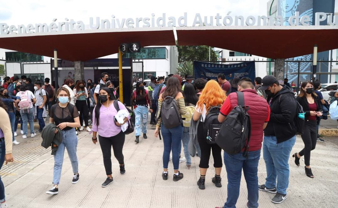 Este 7 de agosto arrancan clases para más de 31 mil alumnos de nuevo ingreso en la BUAP | Foto: Agencia Es Imagen para El Universal Puebla