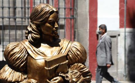 Estas son las 8 estatuas colocadas en el andador 5 de Mayo