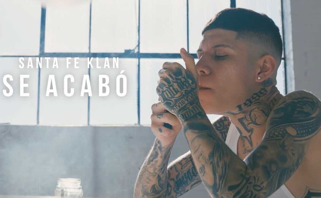 Santa Fe Klan lanzó la canción Separaos, muchos creen que tiene dedicatoria para Maya Nazor | Foto: Especial