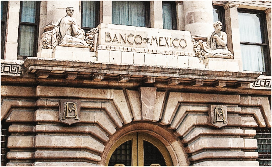 AMLO se adelanta a Banxico; afirmó que tasa de interés interbancaria crecerá 50 puntos. Foto: Archivo EL UNIVERSAL