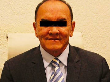 Detienen a Víctor Hugo Islas