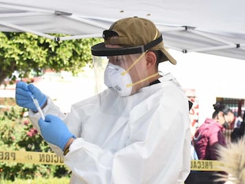 Cuarta ola de Covid. Harán 10 mil pruebas para detección de Ómicron en Puebla