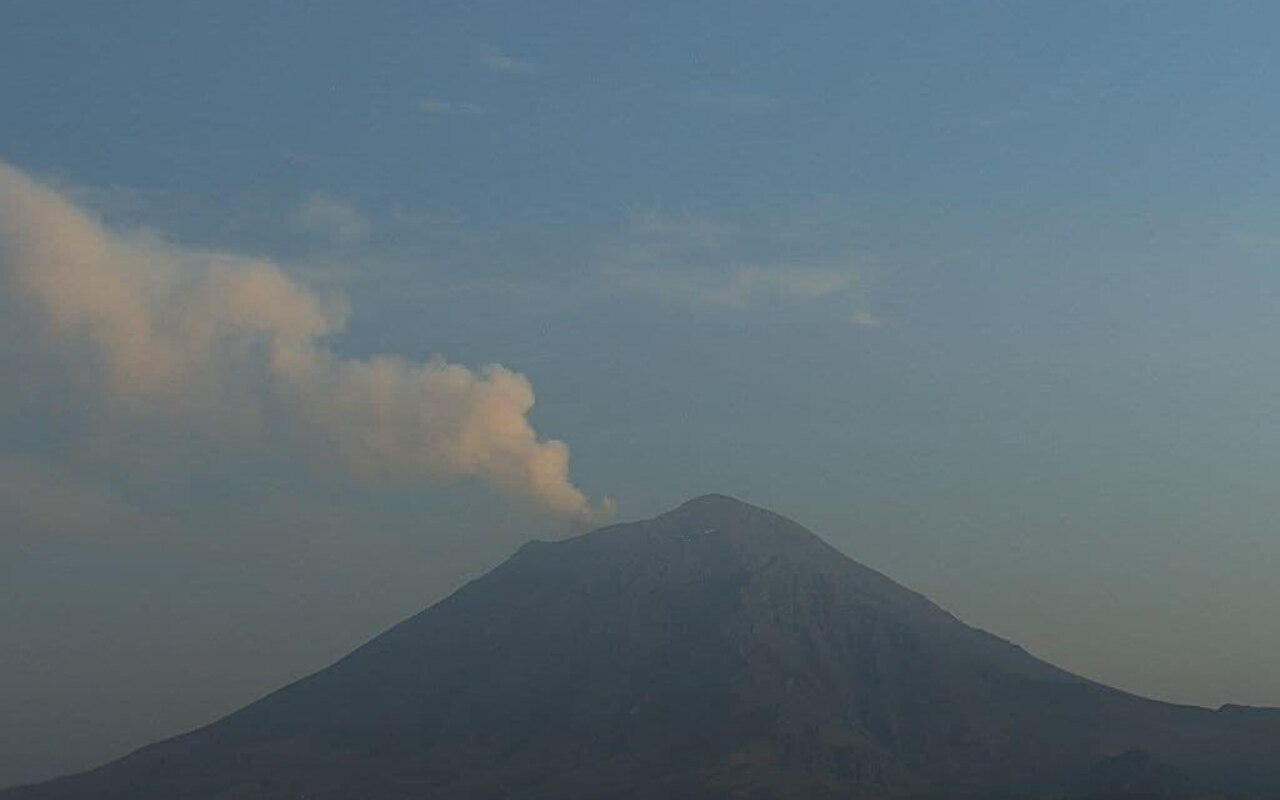 Estos son los municipios de Puebla que registran caída de ceniza del Popocatépetl