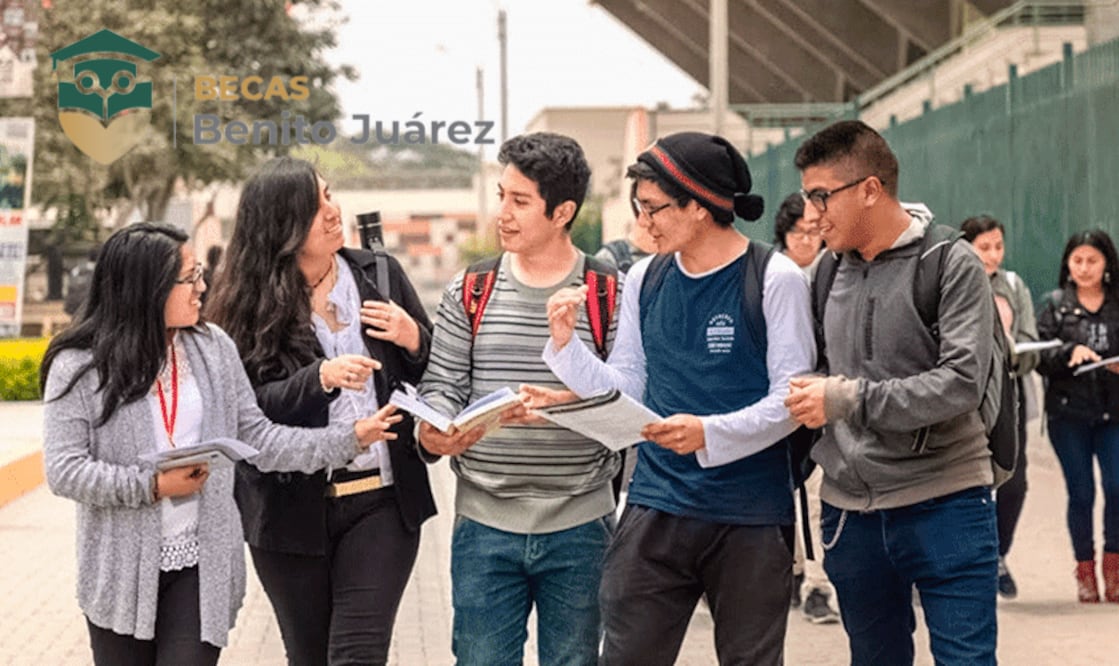 Es fundamental que los estudiantes posean su Tarjeta del Banco del Bienestar para poder retirar los fondos que se les otorguen.
Foto: Producción El Universal Puebla