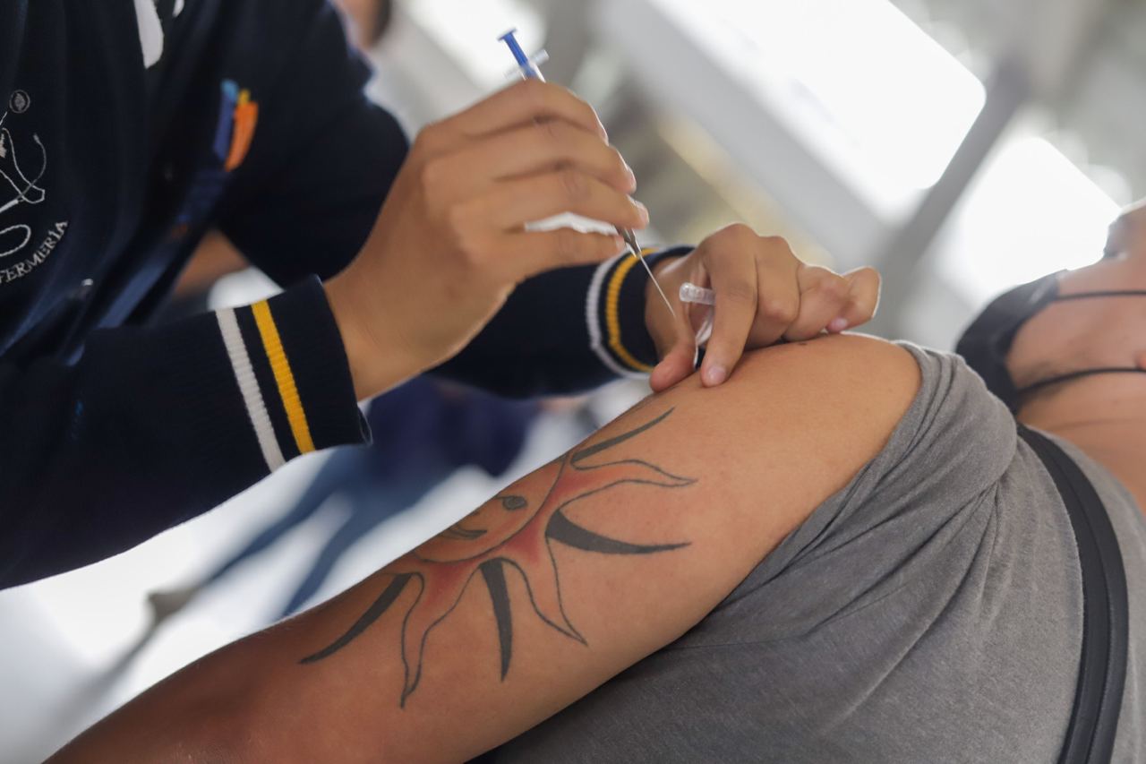 Prevé SHCP siguientes olas de virus con menor impacto