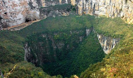 ¿Cuánto mide y dónde está el socavón más grande del mundo?