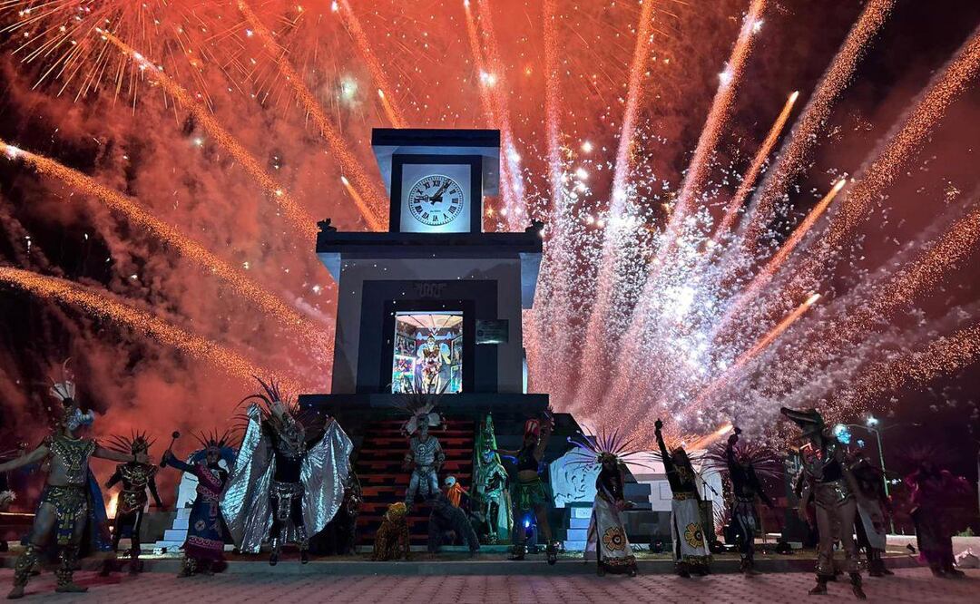 Este Reloj Monumental es la entrada al Mictlán, según la tradición del Día de Muertos | Foto: Facebook
H. Ayuntamiento de Chignahuapan 2021-2024