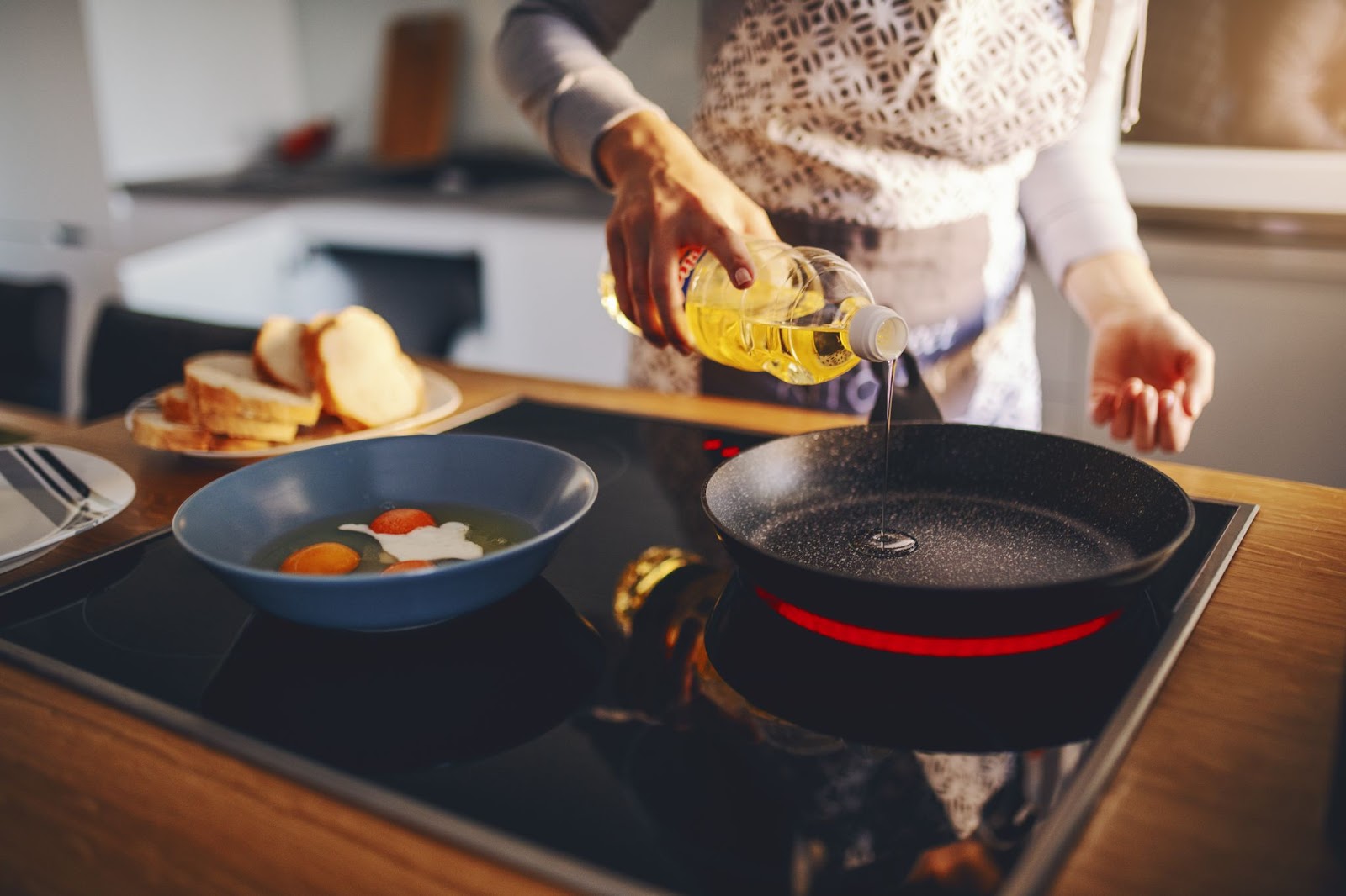 En resumen, un buen sartén es aquel que se adapta a tus necesidades culinarias, presupuesto y estilo de cocina. 

Foto: Producción El Universal Puebla