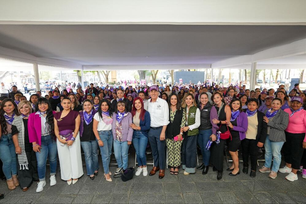 En Paseo Bravo se ofrecieron varios servicios gratuitos a las mujeres | Foto: Ayuntamiento de Puebla