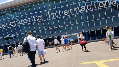 ¿Cuánto cuesta un taxi del aeropuerto de Puebla al centro?