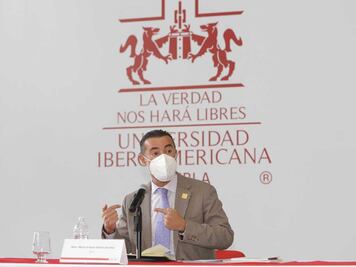 Pedir certificado de vacunación es discriminatorio: rector de Ibero Puebla
