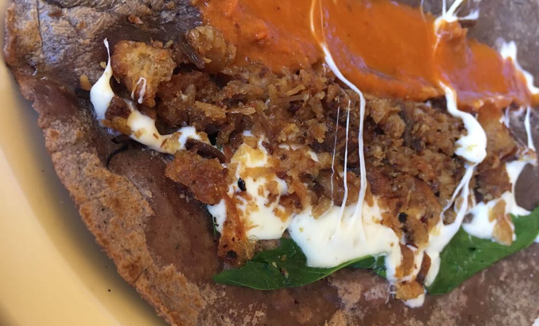 Los tlalitos son pequeños trozos de carne de cerdo fritos. Foto: Especial EL UNIVERSAL PUEBLA