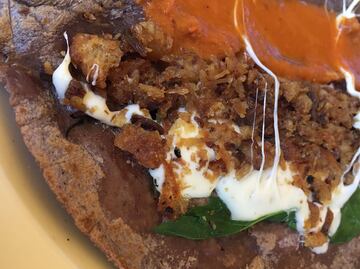 Qué son los tlalitos, el ingrediente secreto de las quesadillas de chicharrón en Puebla