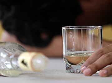 Aumenta consumo de alcohol o drogas por trastornos mentales en pandemia