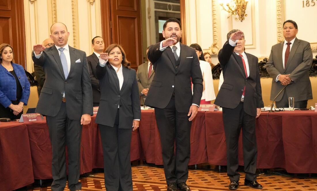 El martes 15 de octubre rindieron protesta los miembros de gabinete | Foto: Ayuntamiento de Puebla