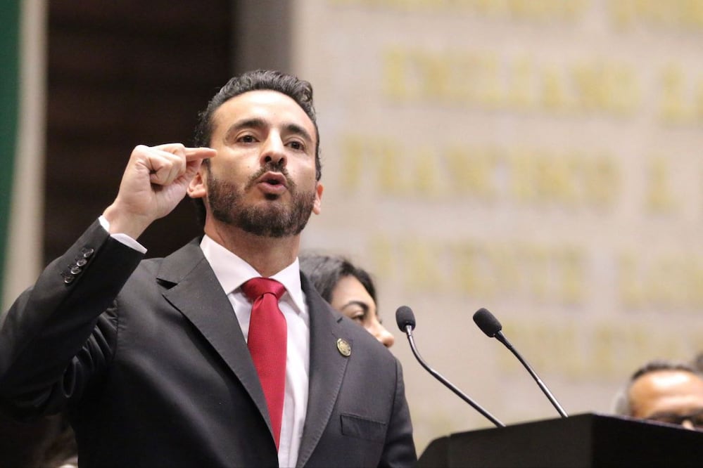 El diputado federal habló sobre la situación de la vivienda en México | Foto: X Toño López