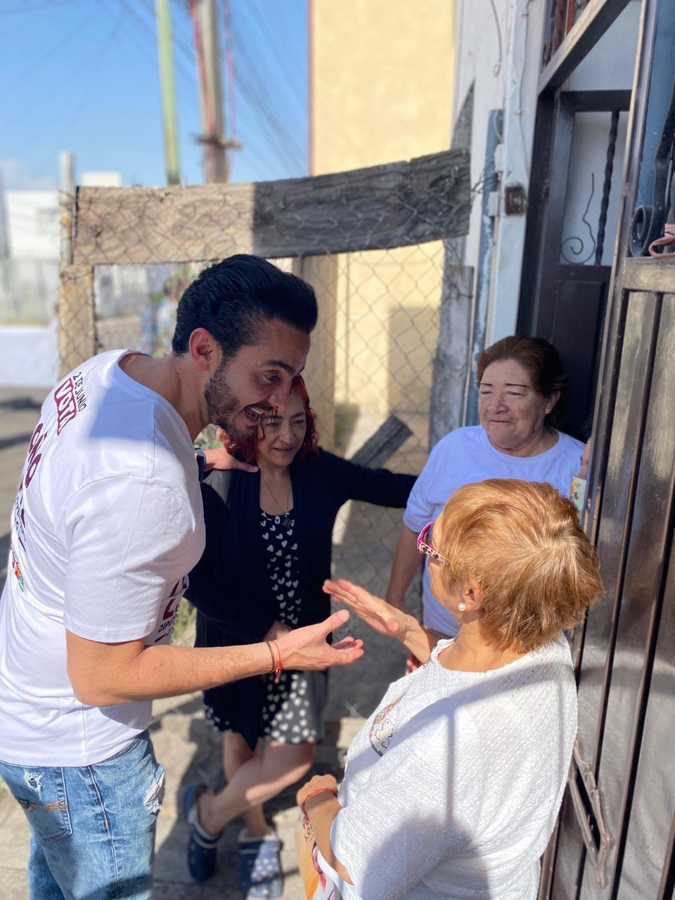 Toño López sigue caminando en las calles de Puebla | Fotos Especiales