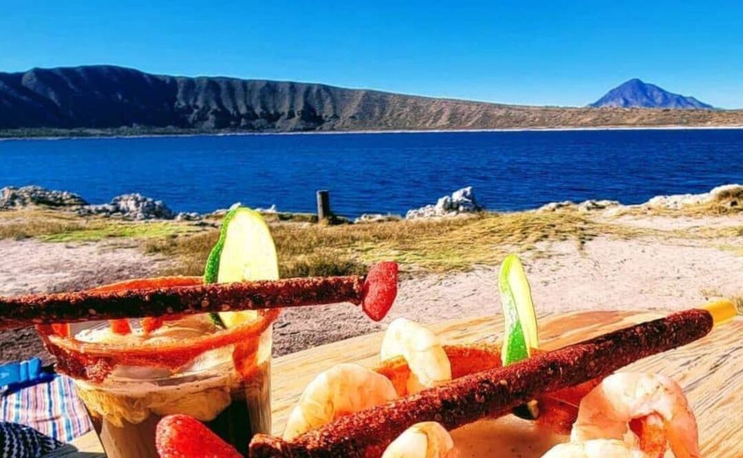 La Laguna de Alchichica es uno de los destinos que te harán sentir en la playa | Foto: Instagram lag_alchichica