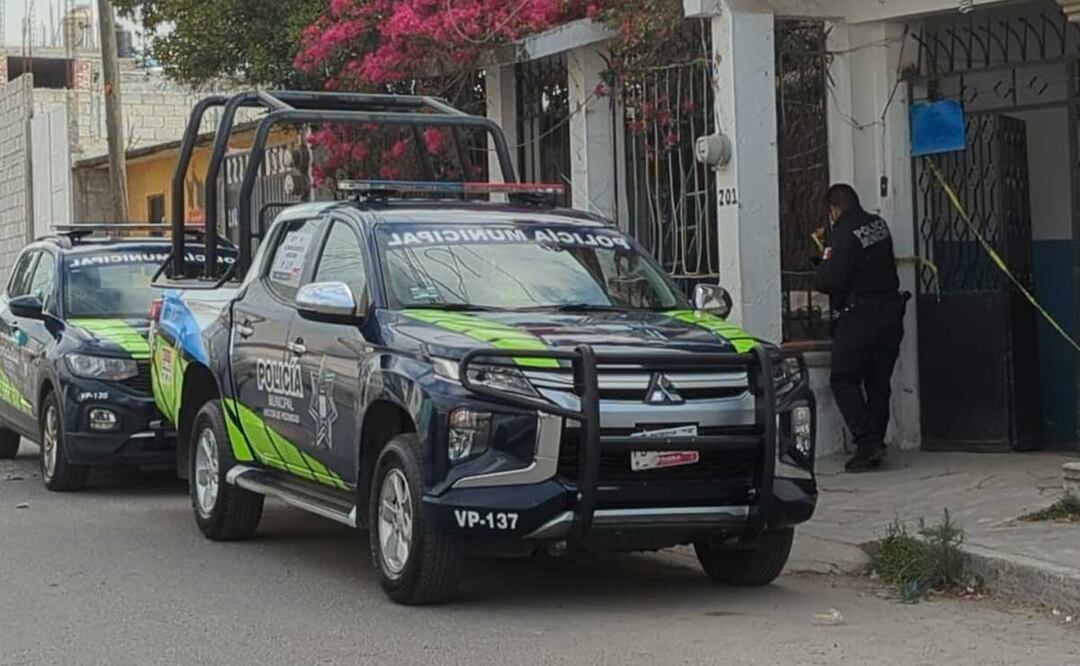 Un hombre de 38 años fue descubierto sin vida dentro de su domicilio en la junta auxiliar de San Pablo Xochimehuacán | foto: agencia Es Imagen para El Universal Puebla