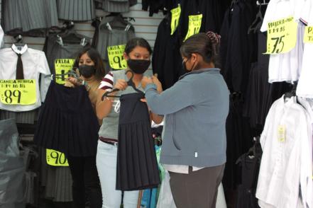 Ahora proponen uniforme neutro en Puebla: falda, pantalón o bermuda