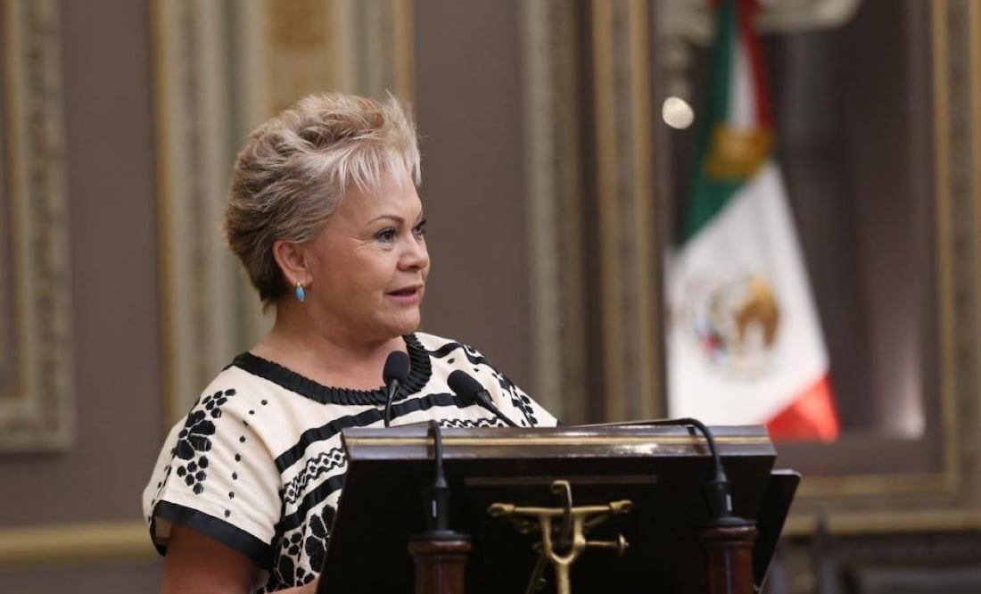 Isabel Merlo compareció ante el pleno del Congreso de Puebla | Fotos SEP