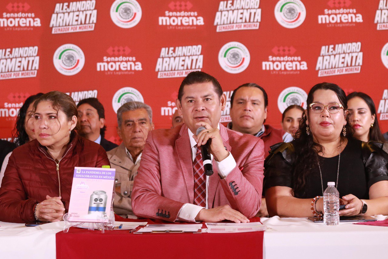 Alejandro Armenta anuncia iniciativa para frenar la violencia digital contra las mujeres