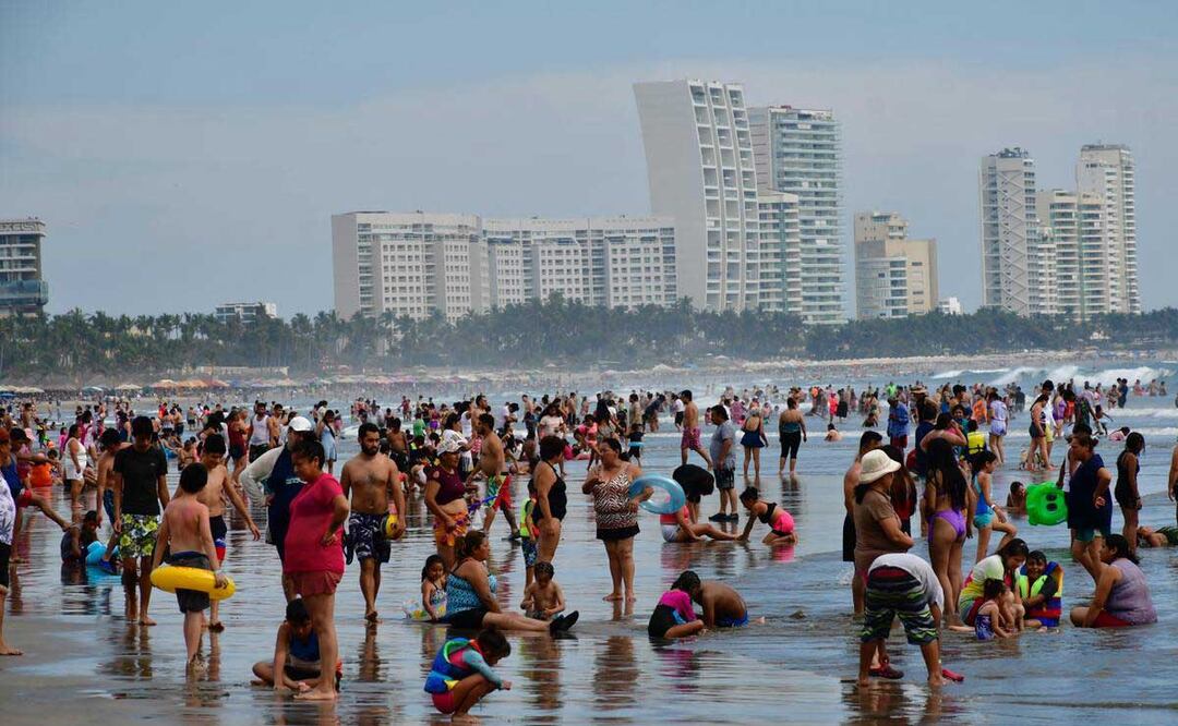 En marzo hay muchas conmemoraciones, sin embargo, los días de asueto oficiales son muy pocos | Foto: Agencia Es Imagen para El Universal Puebla
