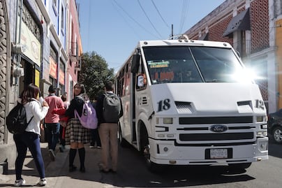 ¿Cuántos años de antigüedad puede tener el transporte público en Puebla?