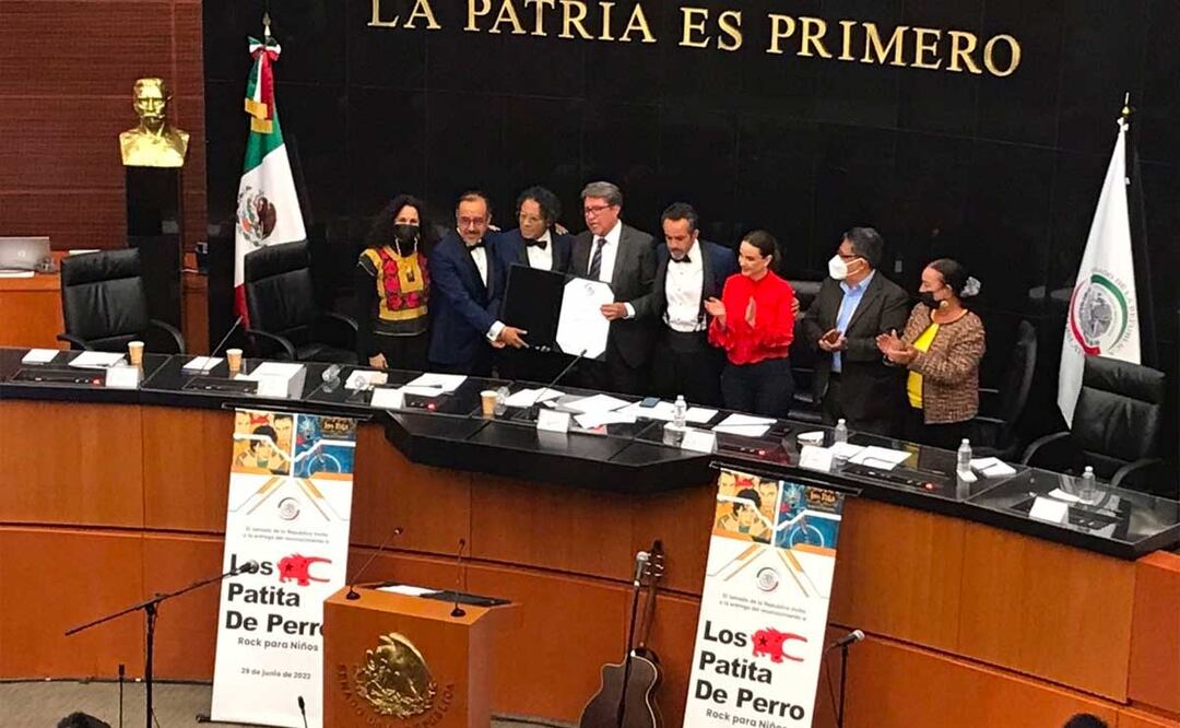 Los Patita de Perro son reconocidos en el Senado | Foto: Redes Sociales