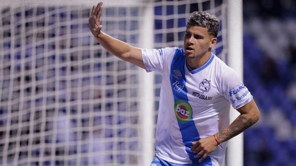 Club Puebla recibirá millonaria cantidad si Toluca vende a Maxi Araújo