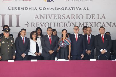 Sergio Salomón y Alejandro Armenta encabezan ceremonia de conmemoración del 113 aniversario de la Revolución Mexicana
