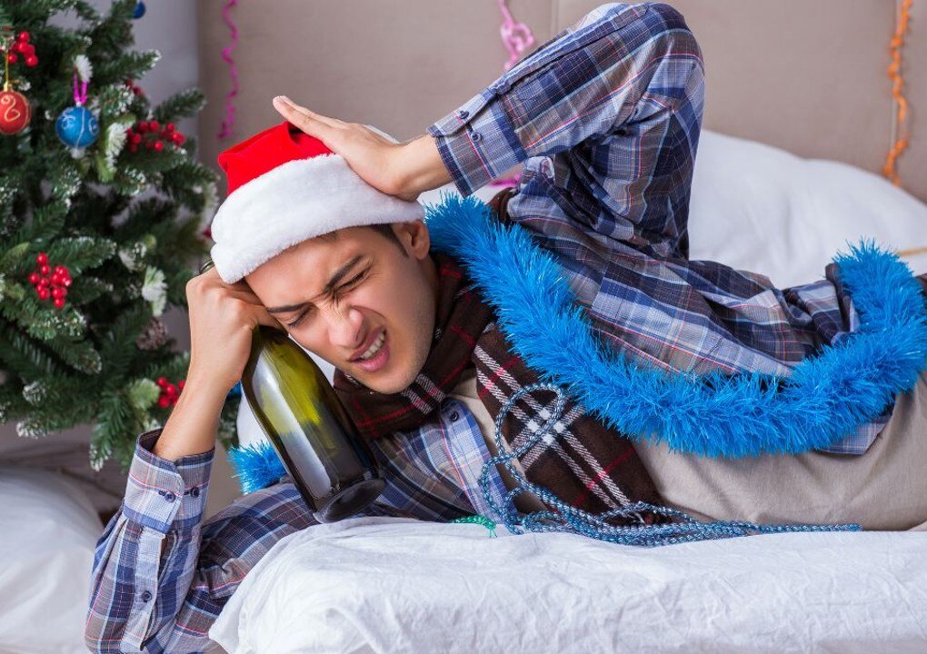 Consejos para evitar la resaca durante Navidad y Año Nuevo