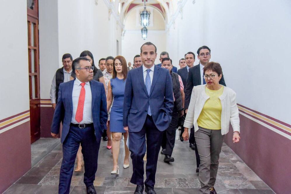 Mario Riestra estuvo con los consejeros universitarios de la BUAP / Foto Especial