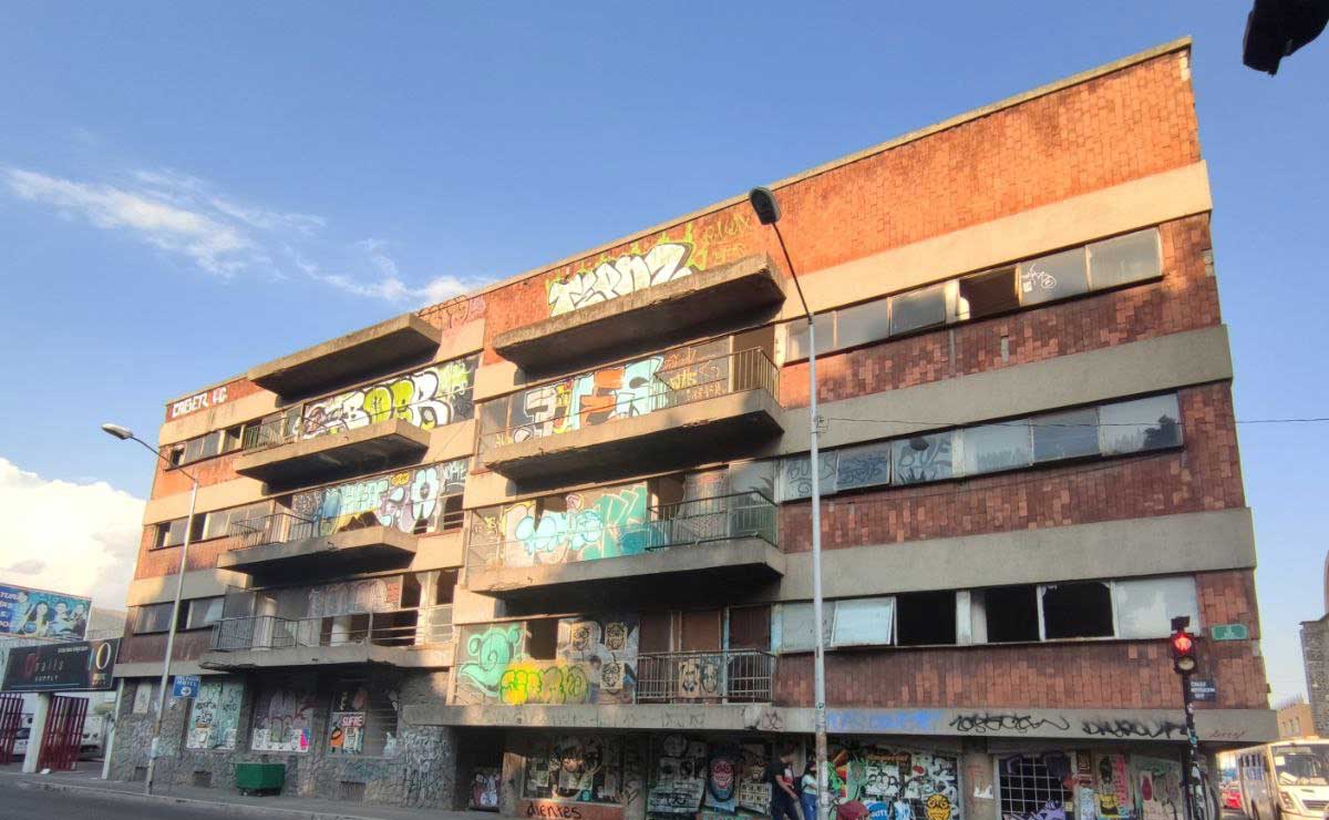 Esta es la triste historia del lujoso edificio de la 7 Poniente que terminó en el ocaso