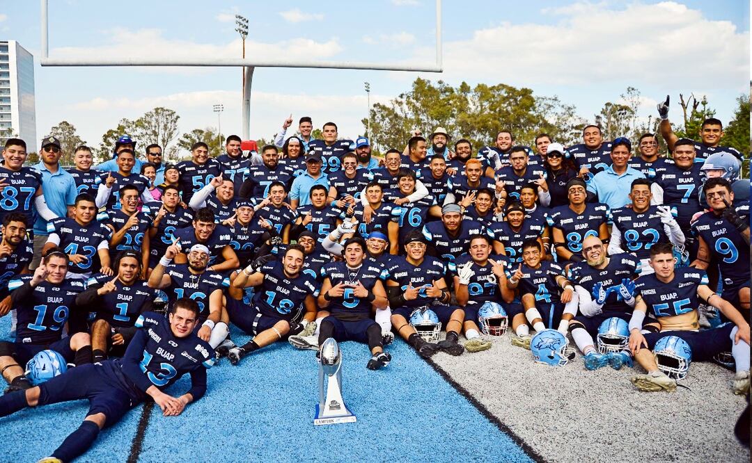 Los integrantes de la escuadra de la BUAP ganaron los siete partidos que disputaron en la temporada regular | Foto: BUAP