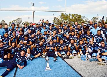 El equipo de fútbol americano Lobos BUAP gana campeonato de la OFAMO