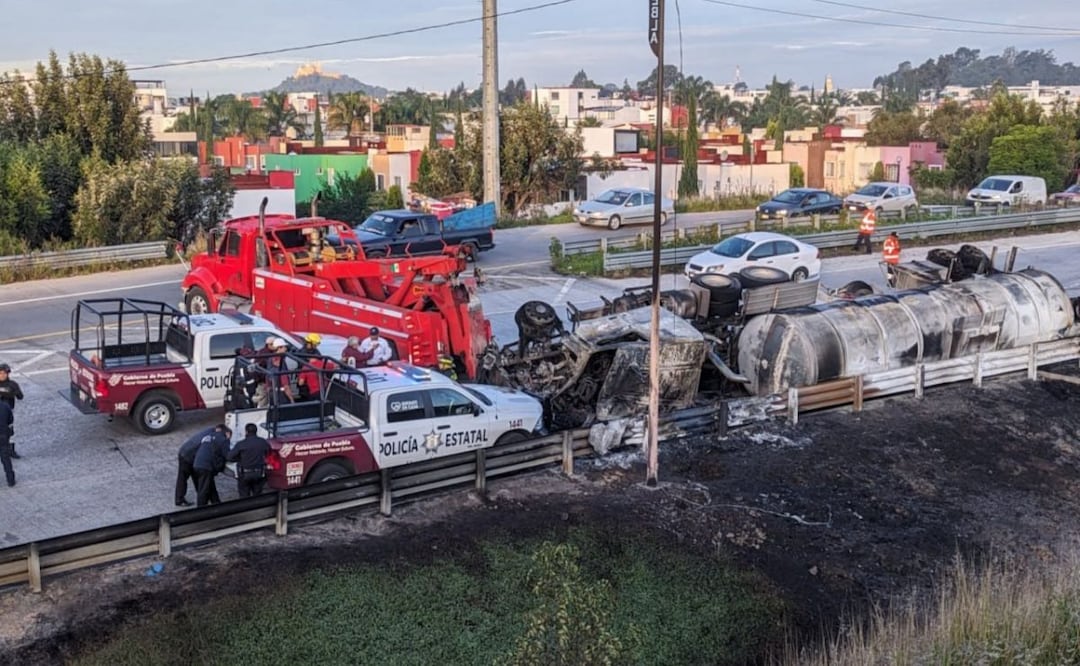 Se anunció la obra para una nueva huella de concreto en el Periférico Ecológico con el fin de reducir el número de accidentes en la zona | Foto: Agencia Es Imagen para El Universal Puebla