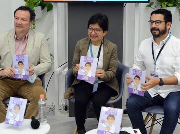 Lilia Cedillo presenta su libro en la FIL de Guadalajara