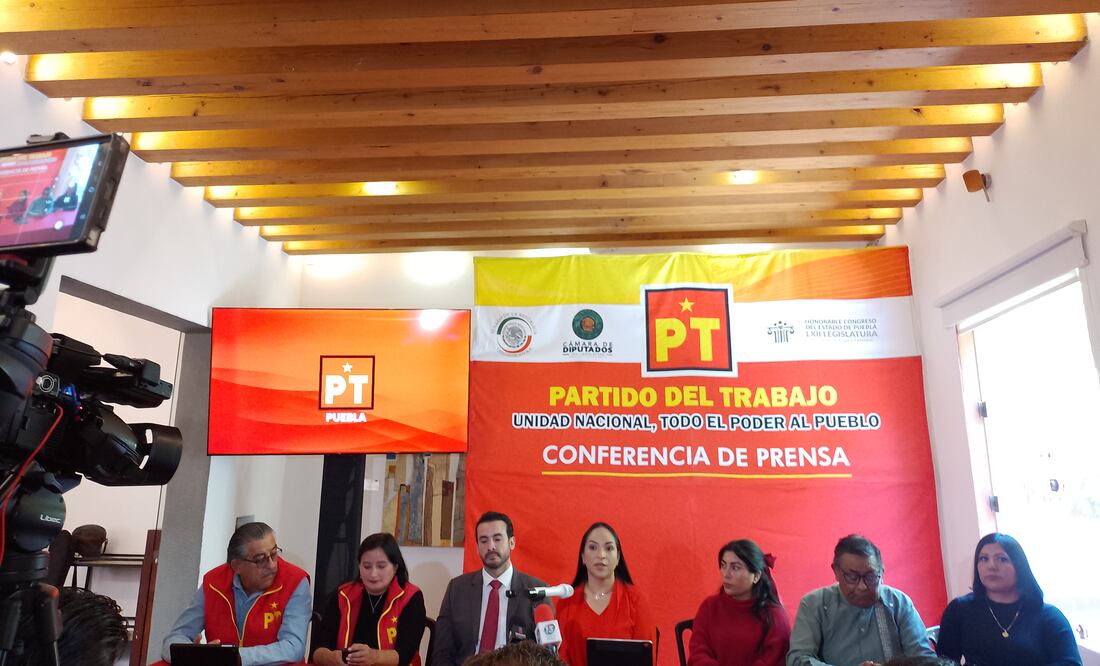 Hablaron sobre la postulación de Xiutetelco / FOTO: Laura Ruiz