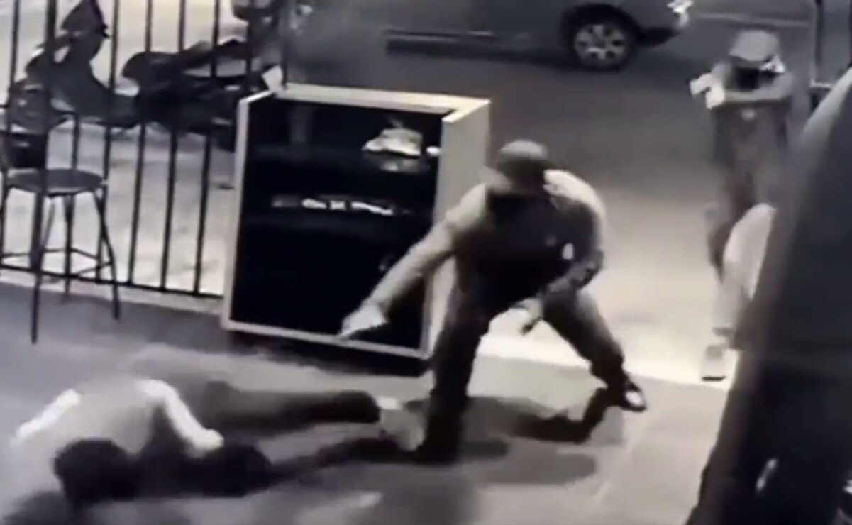 Video. Así fue el momento del ataque al bar "Las Micheladas del Tío Toño" en Cancún