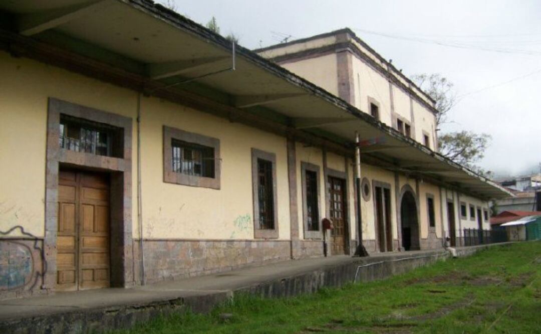 En Teziutlán se conserva esta antigua estación de ferrocarril que actualmente es museo | Foto: Ed Murphy/Estaciones Mexicanas de Ferrocarril