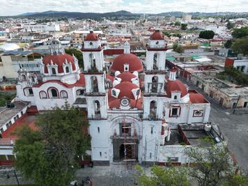 Inician labores de rescate de la imagen urbana del barrio de Analco